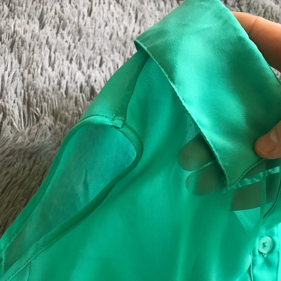 Nollie Open-Shoulder Button Down Shirt - Picture 2 of 4